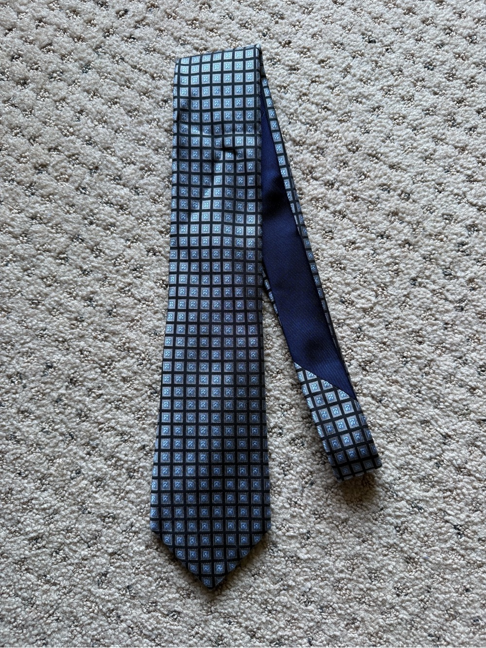 Tommy Hilfiger 100% Silk Necktie